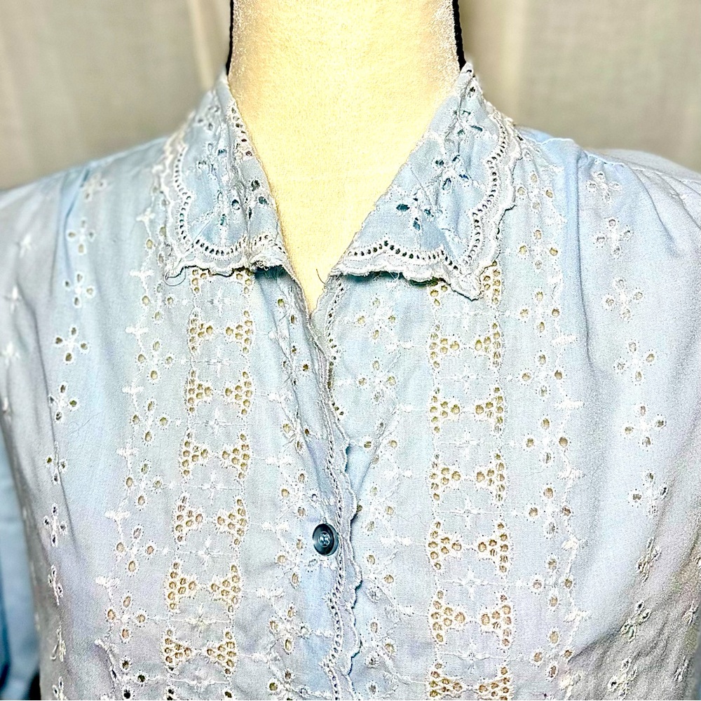🌟 Vintage Embroidered Lace Eyelet Top /Pajama Top #1